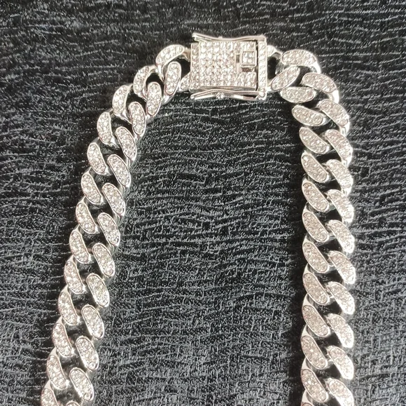 NFL Denver Broncos 20Inch Necklace Pendant Cuban Chain Link Football Jewelry - Picture 5 of 6